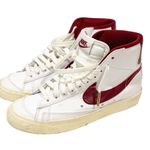 Nike Woman’s Size 6 Blazer Mid '77 SE White Team Red Sneaker Athletic Photo 0