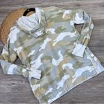 Aerie ‎ camo printed hoodie pullover w/ side slits Photo 2