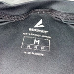 Athletic Tshirt Green Size M Photo 2