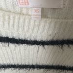 GB  white and black striped crewneck sweater  Photo 2