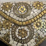 Antik Kraft  | Metal Heart Gold & Cream Mosaic Purse w/ Crossbody Photo 3