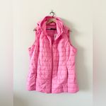Torrid NWT Packable Puffer Vest with Hood in Bright Pink Size 2 or XXL Photo 2