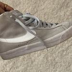 Nike  Mid Blazers Photo 0