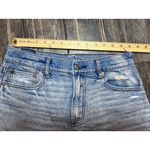American Eagle Relaxed Denim Shorts Size 6 Light Wash Distressed Frayed Hem Blue Photo 5