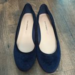 Isaac Mizrahi  Navy Blue Embossed Velvet Robyn‎ Pearl Heel Ballet Flats 6.5 Photo 1