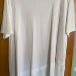Zenana Outfitters Woman's White Top. Size 1xl Casual Excellent Condition Photo 0