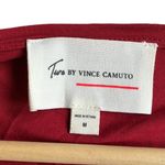 Two by Vince Camuto Red V Photo 4