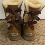 UGG Bailey Bow Photo 0