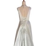 NWOT Plunging Neckline with corset back and pockets wedding dress White Size 12 Photo 10