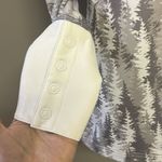 Under Armour  Women’s Fitted Pullover W/ Long Sleeve Snap V-Neck & Sleeves- Med Photo 3