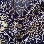 Under Skies M Blue Ivory Floral 3/4 Sleeve Top Photo 3