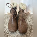 UGG  Caspia‎ Shearling Leather Boots – Women’s 9 Brown Tan Lace-Up Winter GUC Photo 1