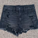 American Eagle  Shorts High-Rise Shortie Photo 0