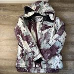 Oakley Women’s  Loose Fit Ski Jacket Size Medium Photo 1