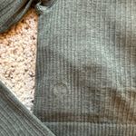 Lululemon  top Photo 2