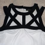 Thalia Sodi WHITE and black tank top Photo 5