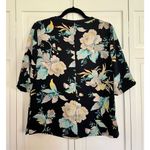Ann Taylor navy floral short sleeve blouse sml Photo 4