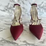 NWT GGBLCS Heels Satin Rhinestone 10.5 Block Heel Pumps Pointed Toe Burgundy Red Photo 3
