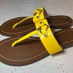 Kate Spade Cece Patent Logo Slip-On T-Strap Sandals Yellow Show NEW Women's Sz 8 Photo 0