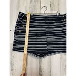Banana Republic  stripped shorts Photo 4