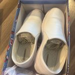 Leather Nursing Shoes White Size 7 Photo 0