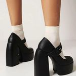 SheIn Chunky Heeled Mary Jane Pumps Photo 4