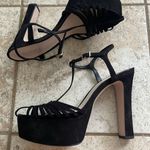 Schutz Roxi Nubuck T-strap Platform Sandals In Black Photo 10