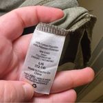 Time & Tru Green V Neck Flutter Sleeve Top size Large Photo 7