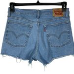 Levi's Levi’s SZ 29 High-Rise Jean Shorts Stretch Zip-Fly Pockets Frayed Hem Light Wash Photo 2