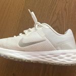 Nike Revolution 6 Shoes Photo 6