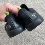 OOFOS Woman’s OOMG EEZEE Low Shoe Slip On Sneaker Black Size 6 Photo 5