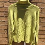 90s Lime green turtleneck sweater with a mock neck and long sleeves Size L Photo 0