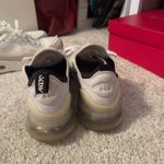 Nike  Air Max 270 Photo 2