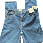 Abercrombie & Fitch Ultra High Rise 90s Slim Straight Jean Photo 5