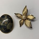 Lot Of 2 Gold Tone Vintage Photo 11