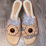 Naturalizer Leather Sandals 7.5w Gem detail. Photo 0