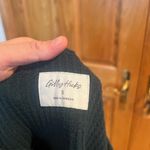 Gilly Hicks - Green Floral Long-Sleeve Crop Top/Thermal Henley Photo 1