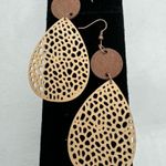 NWT Khaki Cut Photo 1