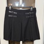 Hot Topic Black Pleated Mini Skirt w/ Buckle Accents Size Large Photo 0