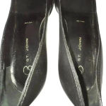 St. John  Women’s Black‎ Gold Buckle Classic Elegant Pumps Size 5.5 Photo 6