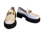 LATTELIER CREAM FAUX LEATHER CHUNKY LUG SOLE LOAFER W/GOLDTONE CHAIN (11/255) Black Photo 6