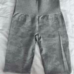 Gymshark Camo Seamless Legging Photo 2