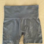 Madhappy  Set Active Sculptflex Biker Shorts in Calm, size Small Photo 8