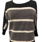 a.n.a  Sweater top Blakc and White medium Photo 0