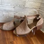UGG Koolaburra by  Womens Tan Ashlyn Suede‎ Heeled Sandals Size 7 Photo 2