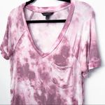 Rock & Republic Women’s T-Shirt Medium Pink Tie Dye Soft V-Neck Casual Lounge Photo 1