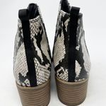 Dr. Scholls Dr. Scholl’s Teammate Snakeskin Ankle Booties Size 8 White Black NWB Photo 4