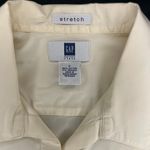 Gap Stretch Womens Shirt Sz Small Pail Yellow Classic Fitted Concealed Buttons Photo 3