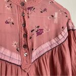 Free People  Hearts And Colors Printed Top / Shirt Women's Blouse Size Small Photo 5