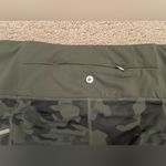 Active Life Camouflage Crop Leggings, Size M Photo 10